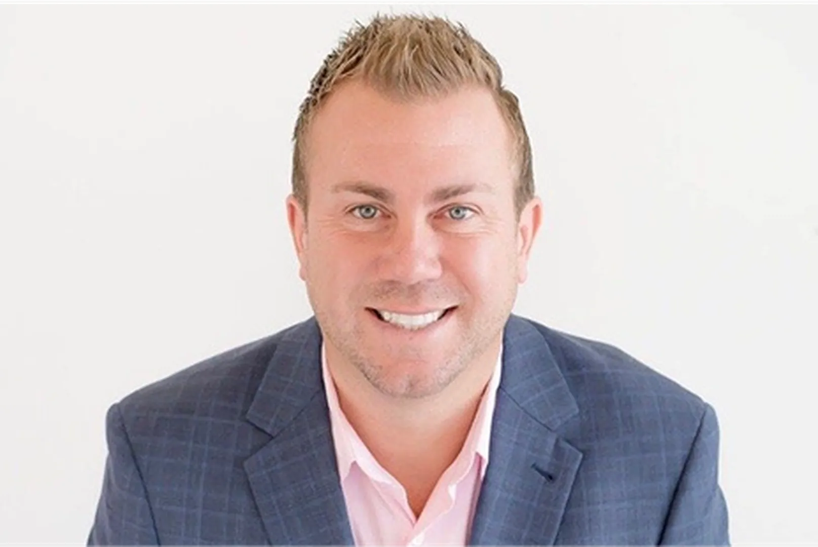 Jason King, Mortgage Loan Officer, in a professional setting.